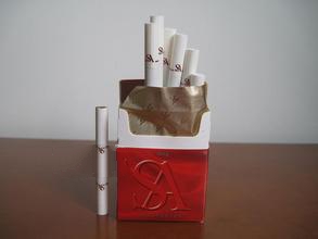 荷花高档礼盒香烟，品味非凡，尊贵之选-进口香烟网